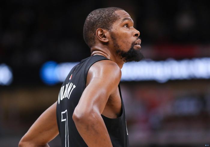  杜兰特关键三分太阳加时险胜绿军豪强